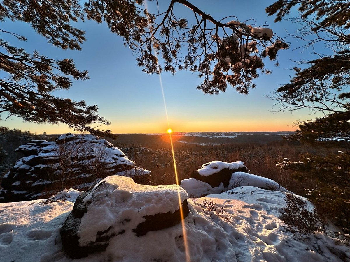 Rájecké skály (564 m)