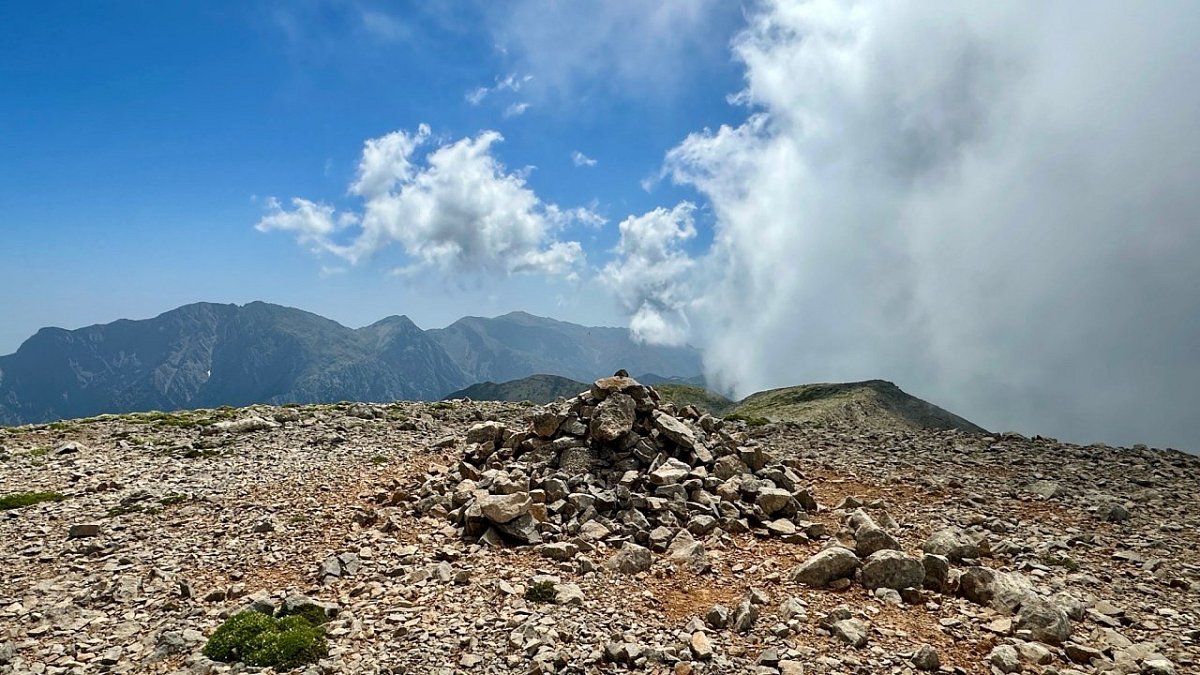 Μελινταου (2133 m)