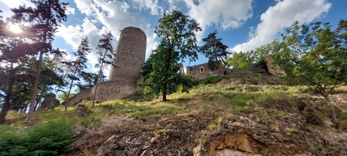Žebrák - zřícenina hradu (340&nbsp;m)