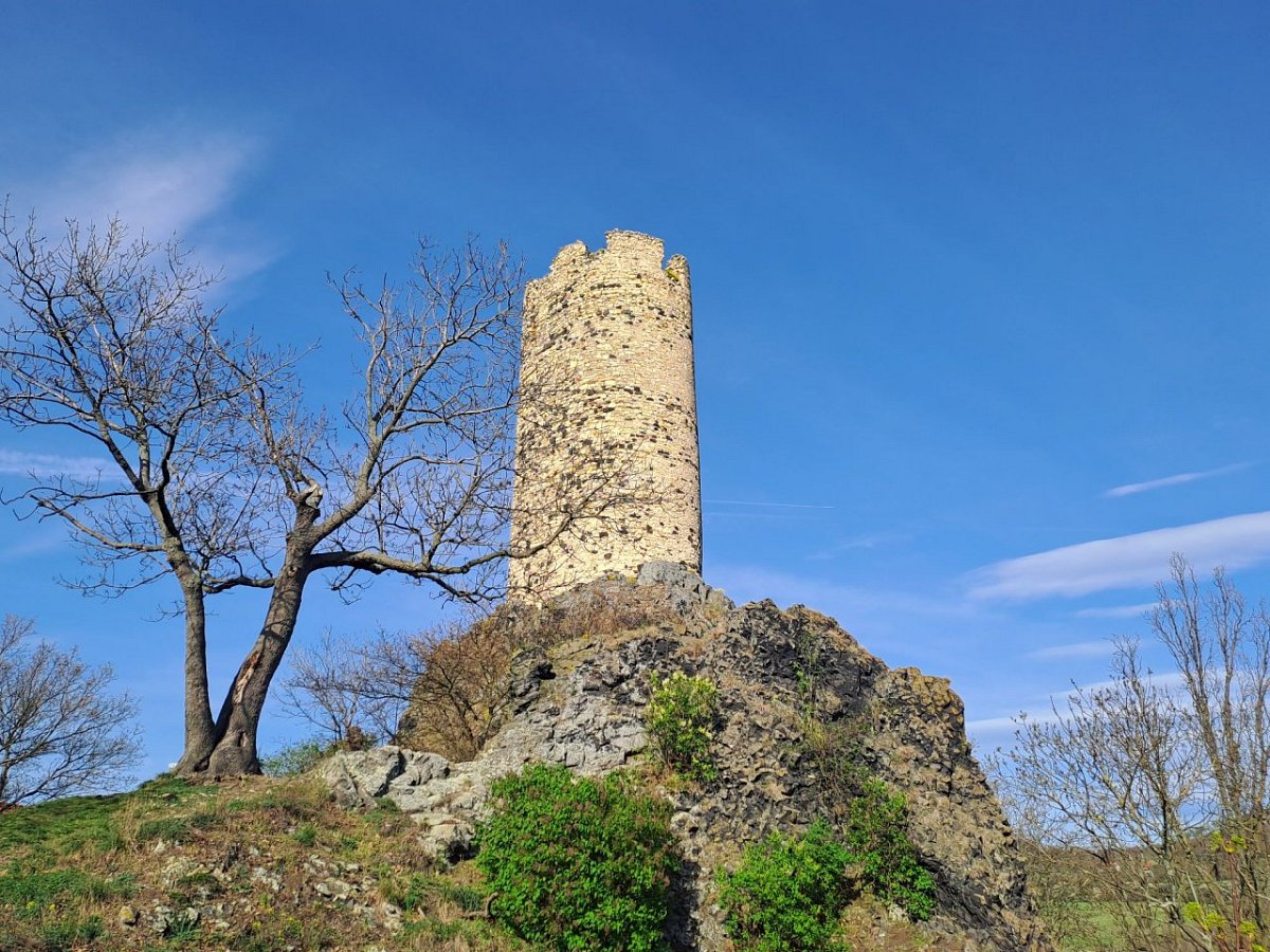 Skalka (328&nbsp;m)