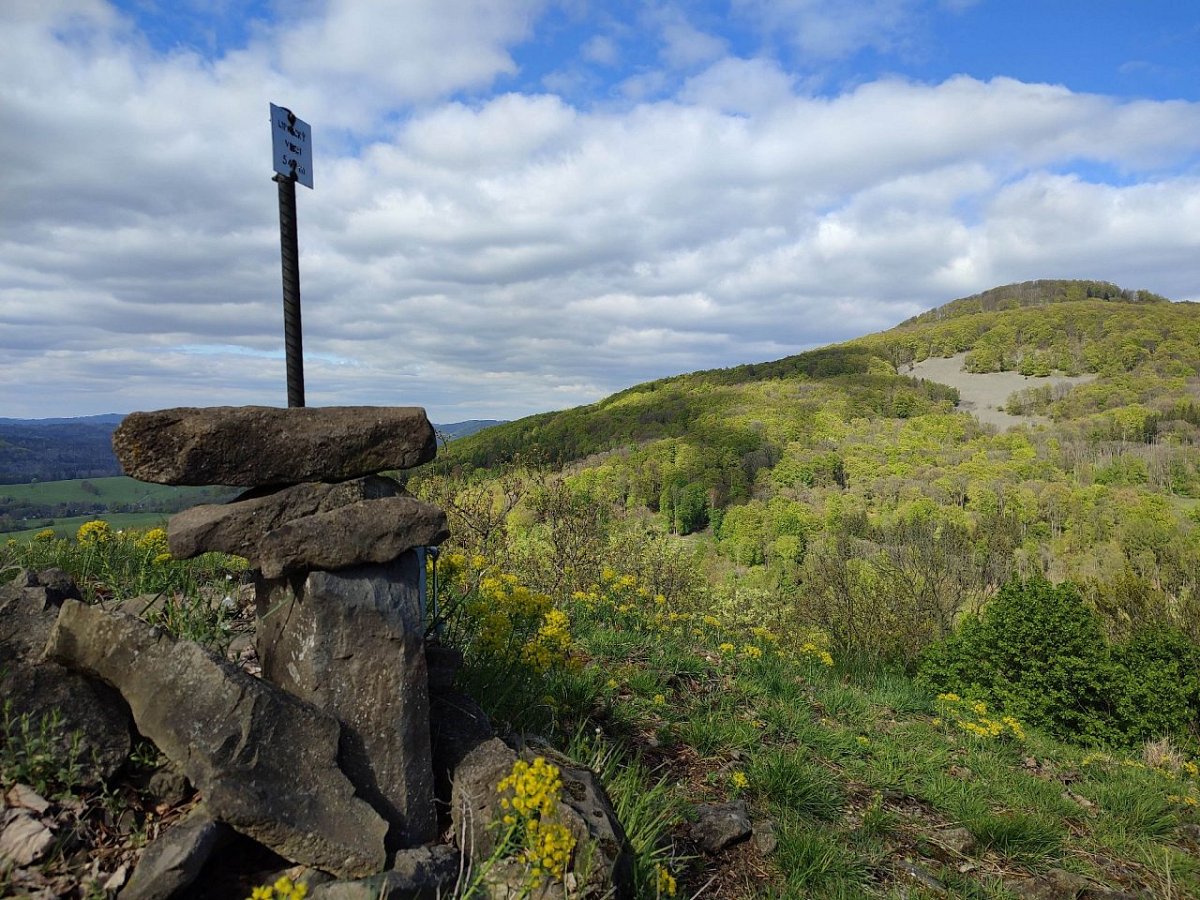 Wowczakův vrch (549 m)