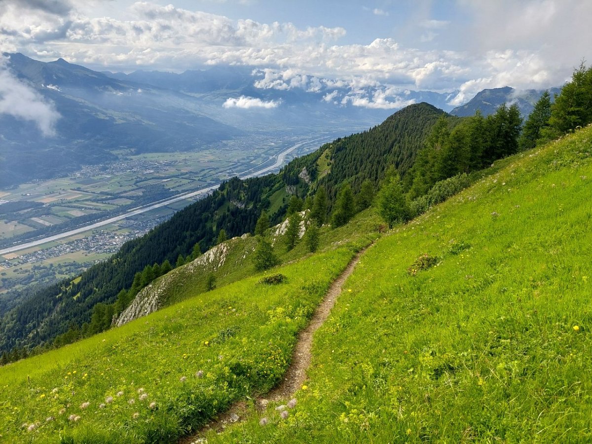 Kolm (1993 m)