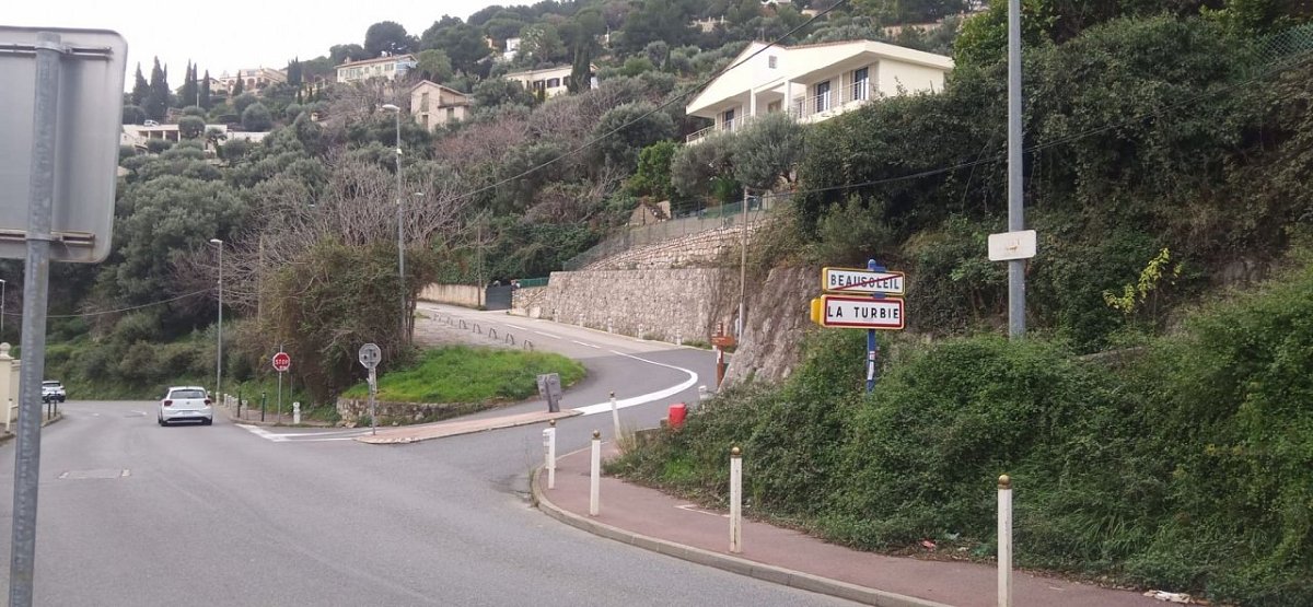 Chemin des Révoires (170 m)