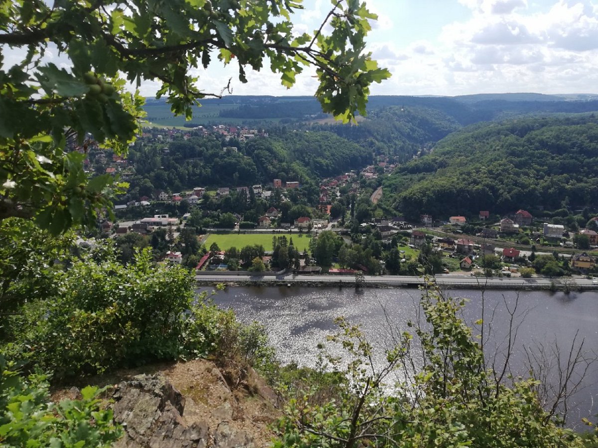 Měchenická vyhlídka (353 m)
