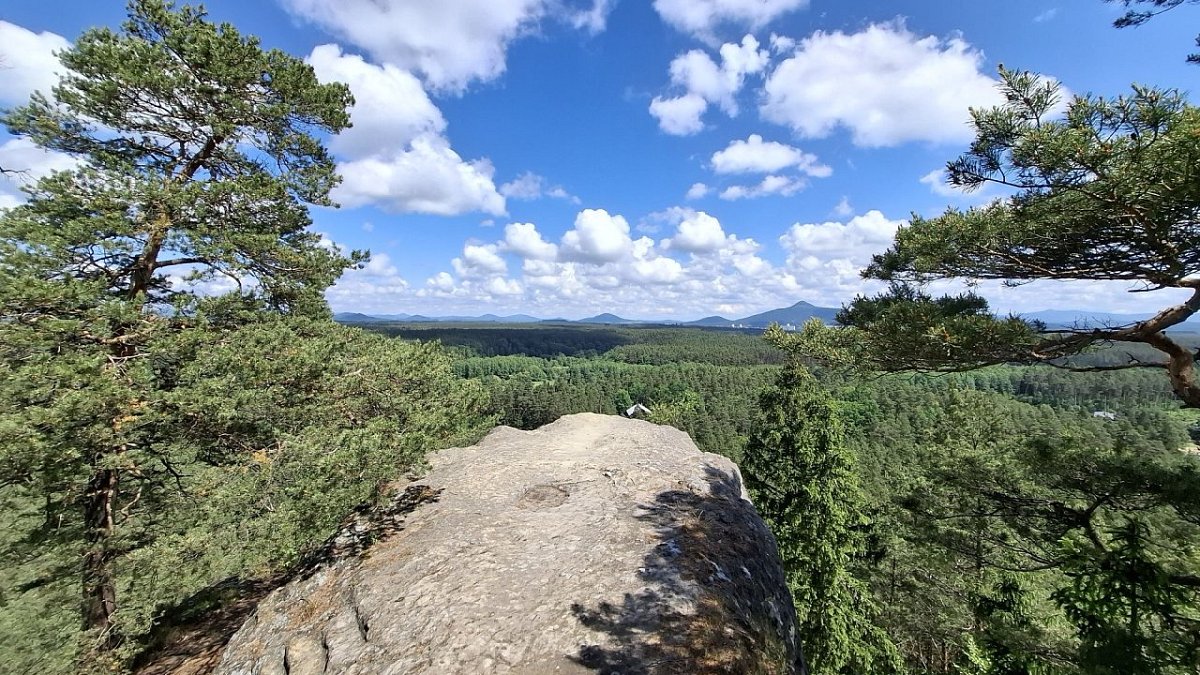 Havraní skála (332&nbsp;m)