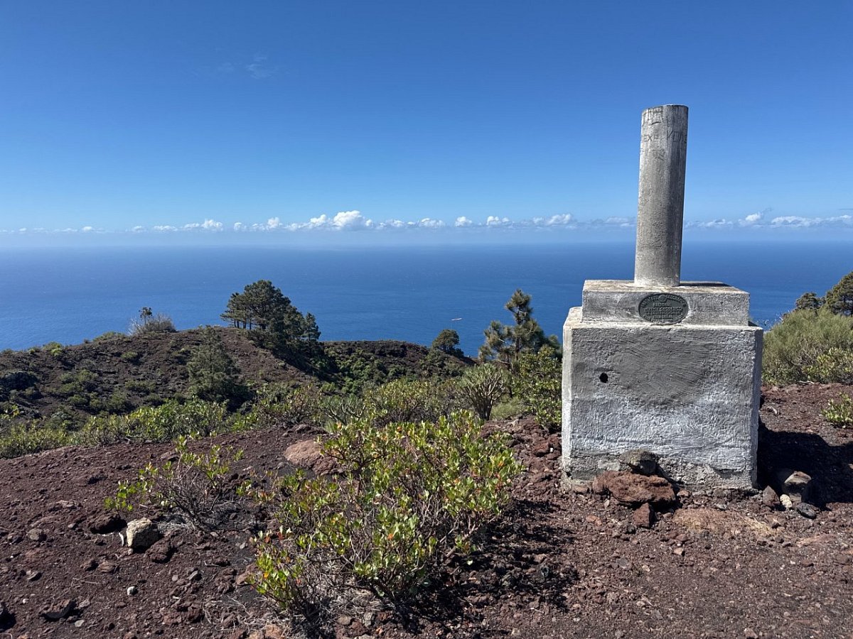 Jedey (653 m)