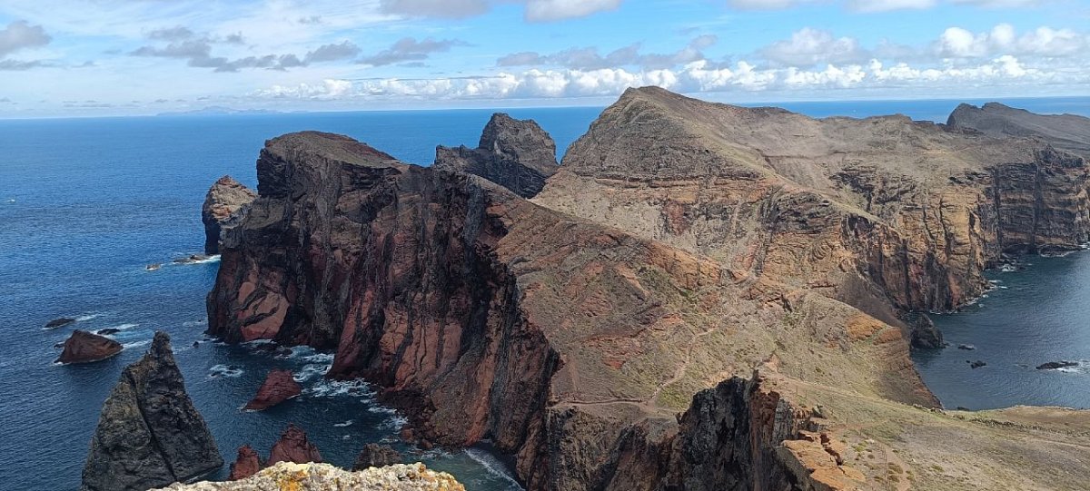 Pico das Pedras Brancas (163 m)