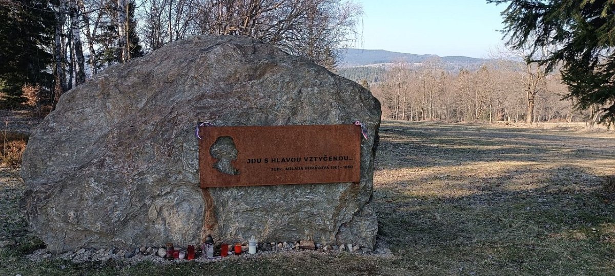 Milada (800&nbsp;m)